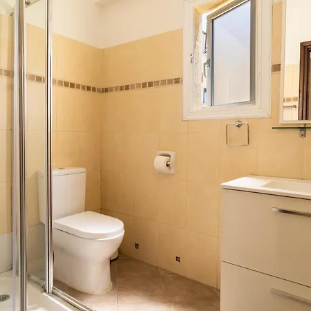 Hippo One Bedroom Flat Apartment Larnaca