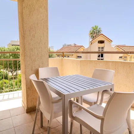 Hippo One Bedroom Flat * Larnaca