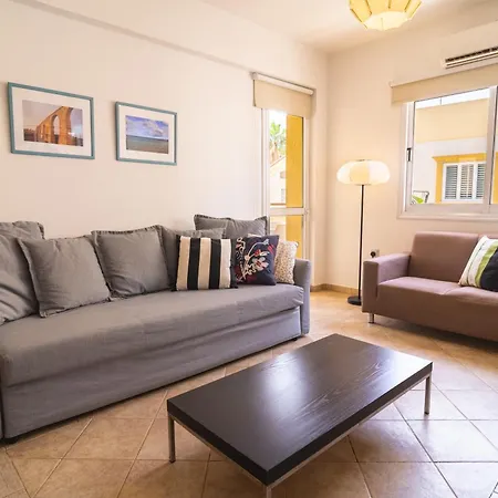 Apartment Hippo One Bedroom Flat Larnaca
